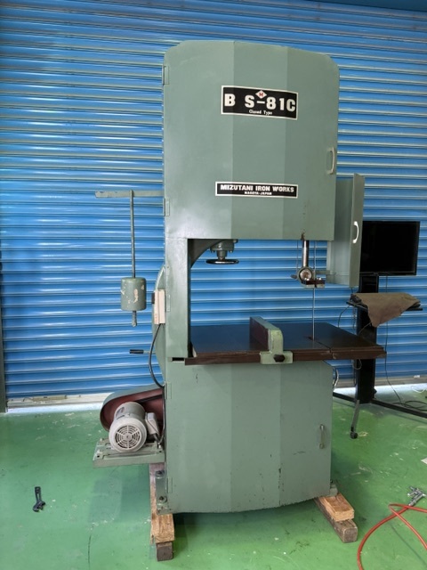 水谷鉄工 BS-81C 26インチ中古バンドソー No.561の全体写真